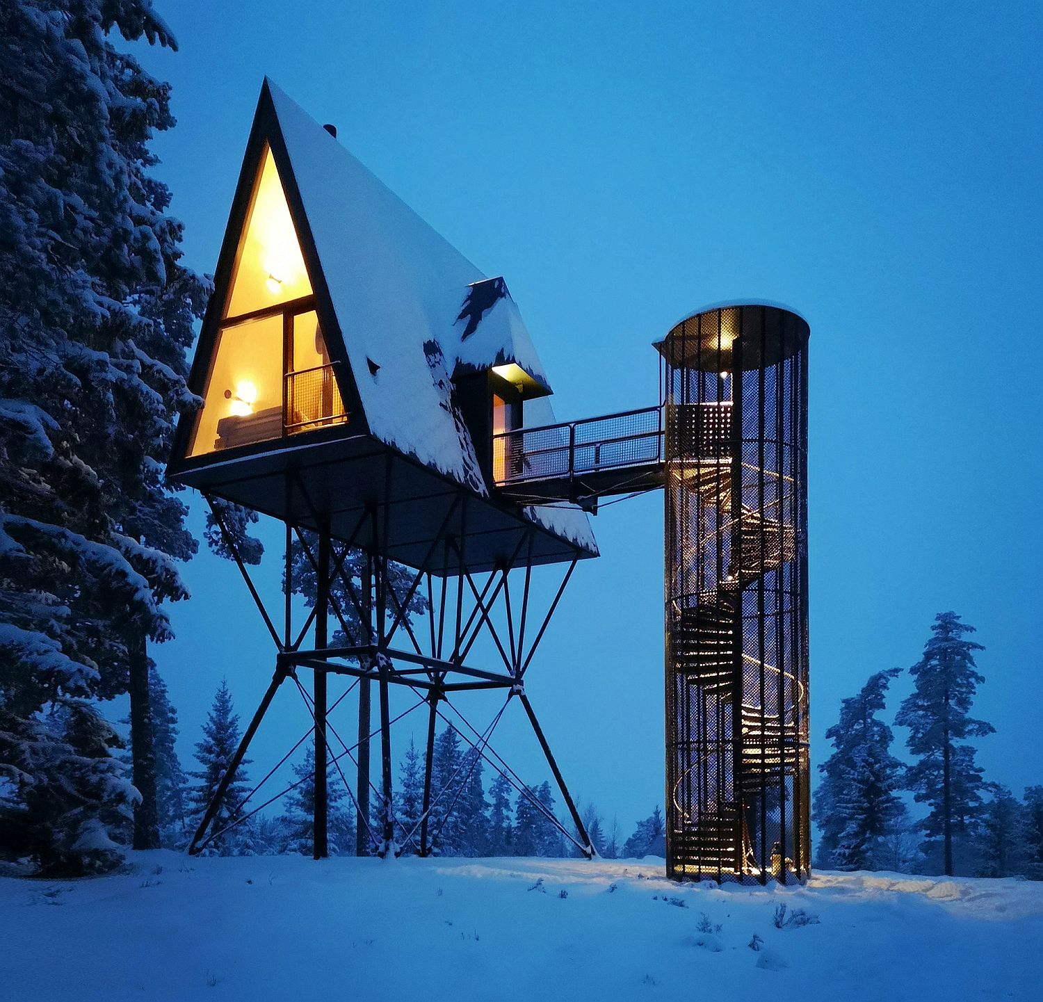 Gorgeous-PAN-Cabins-after-sunset