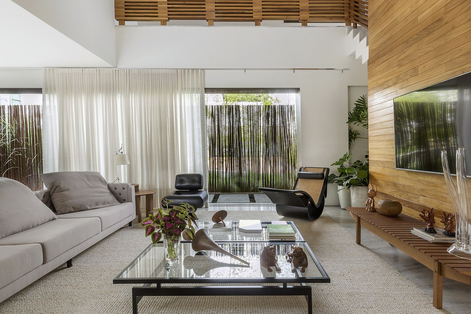 Living room of the house in white and wood