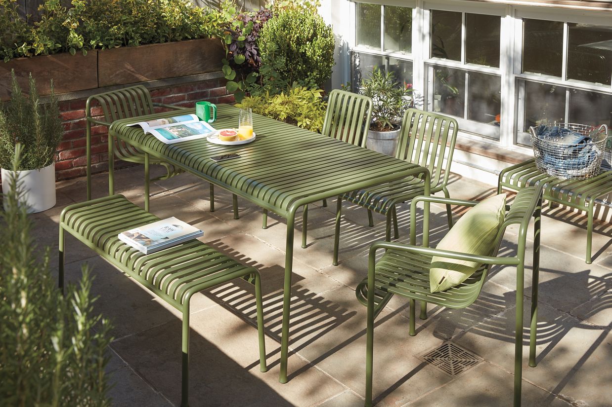 Palissade outdoor furniture collection