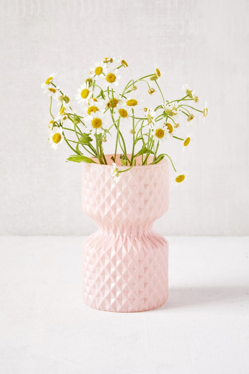 Vintage-style blush vase