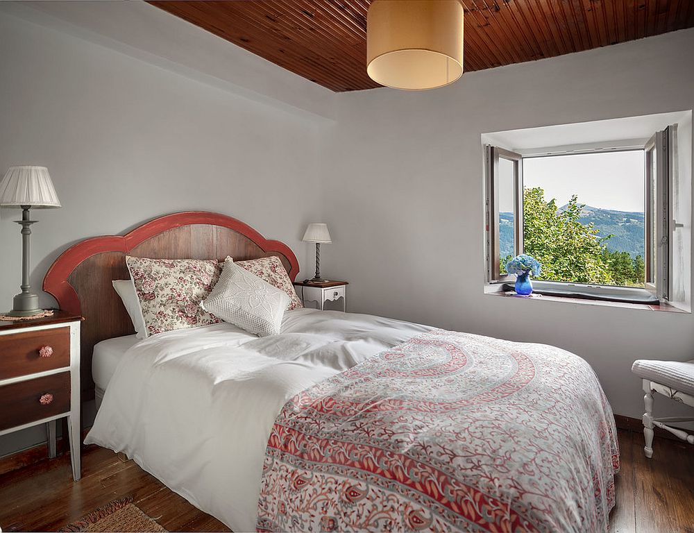 A-touch-of-red-for-the-modern-rustic-bedroom