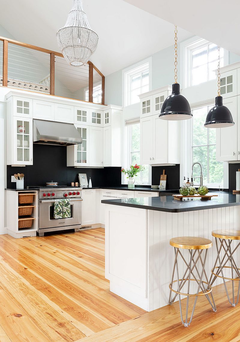 Black-and-white-kitchen-with-smart-modern-beach-style