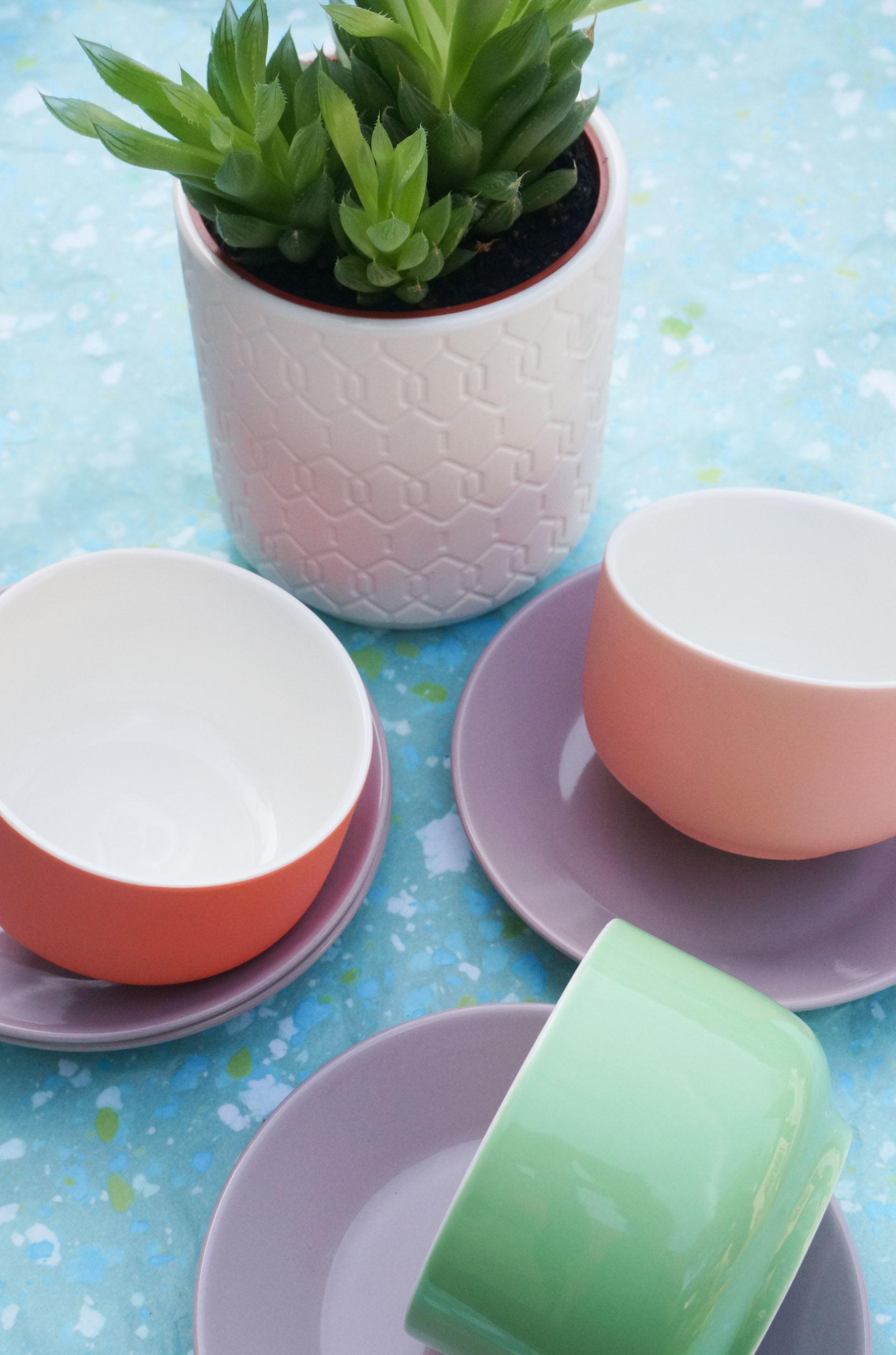 Candy-colored-serveware-from-CB2