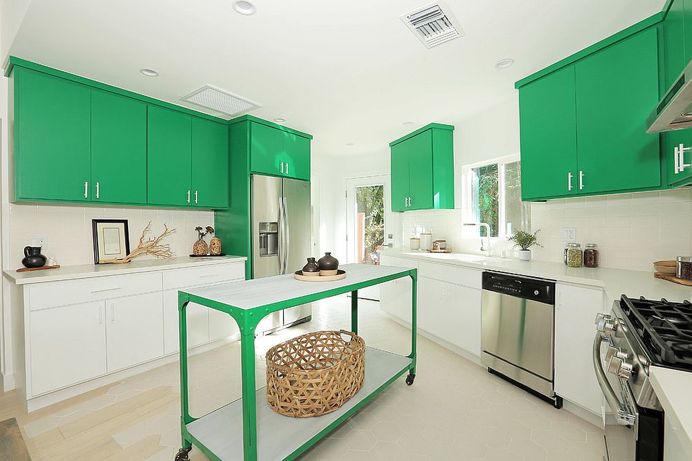 Modern Color Splash: Gorgeously Green Kitchen Cabinets that Usher