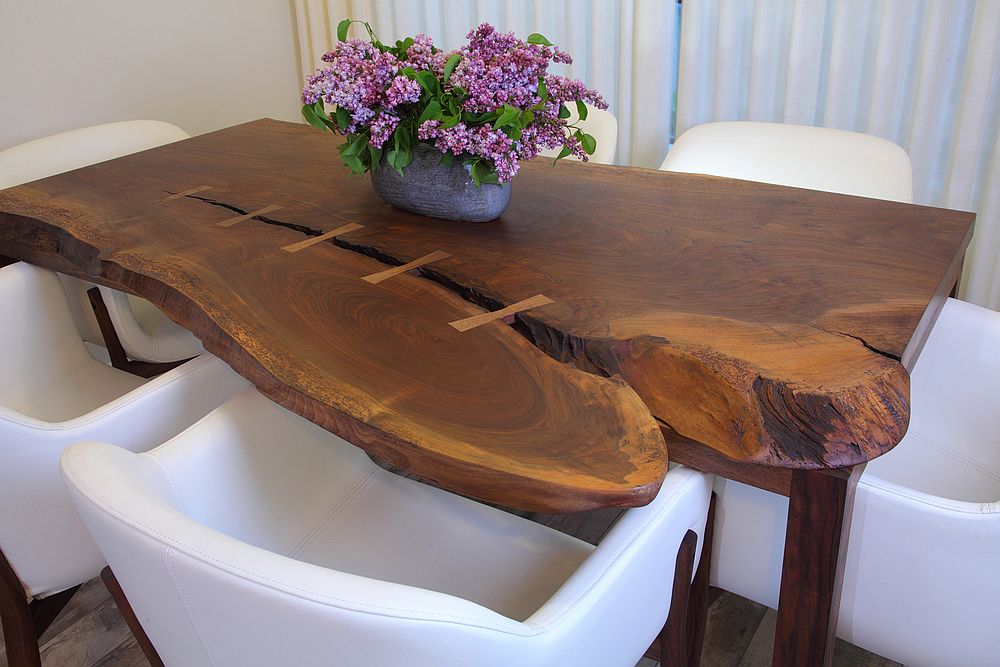 Natural-edge dining table for the small dining area