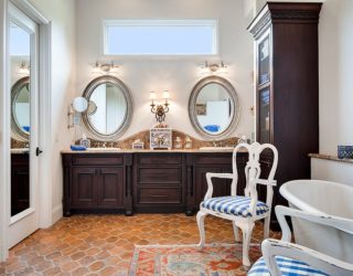 Warm and Cozy Trend: Best Bathrooms with Timeless Terracotta Tiles