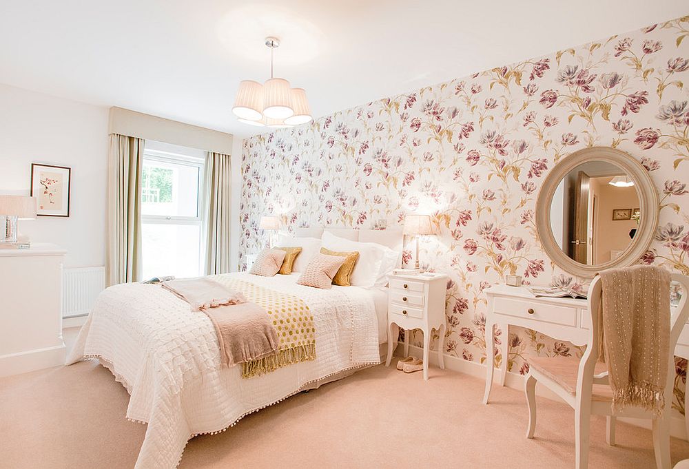 Accent wall for the bedroom with a lovely floral pattern