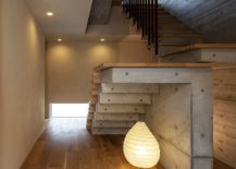 Fabulous-contemporary-lighting-under-the-stairway-makes-a-big-visual-impact-217x155