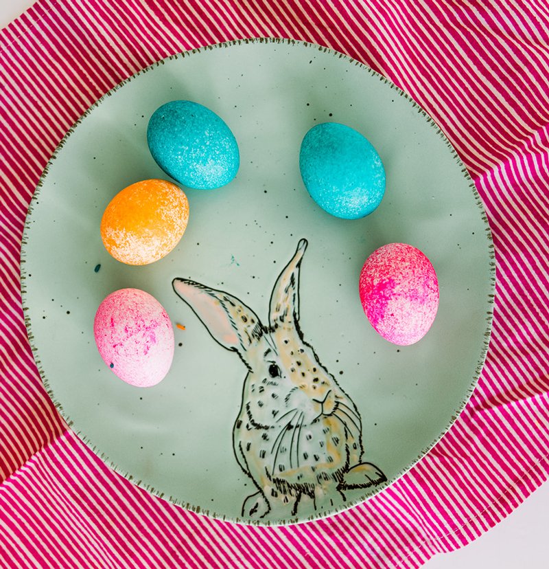 How-to-dye-Easter-eggs-with-rice