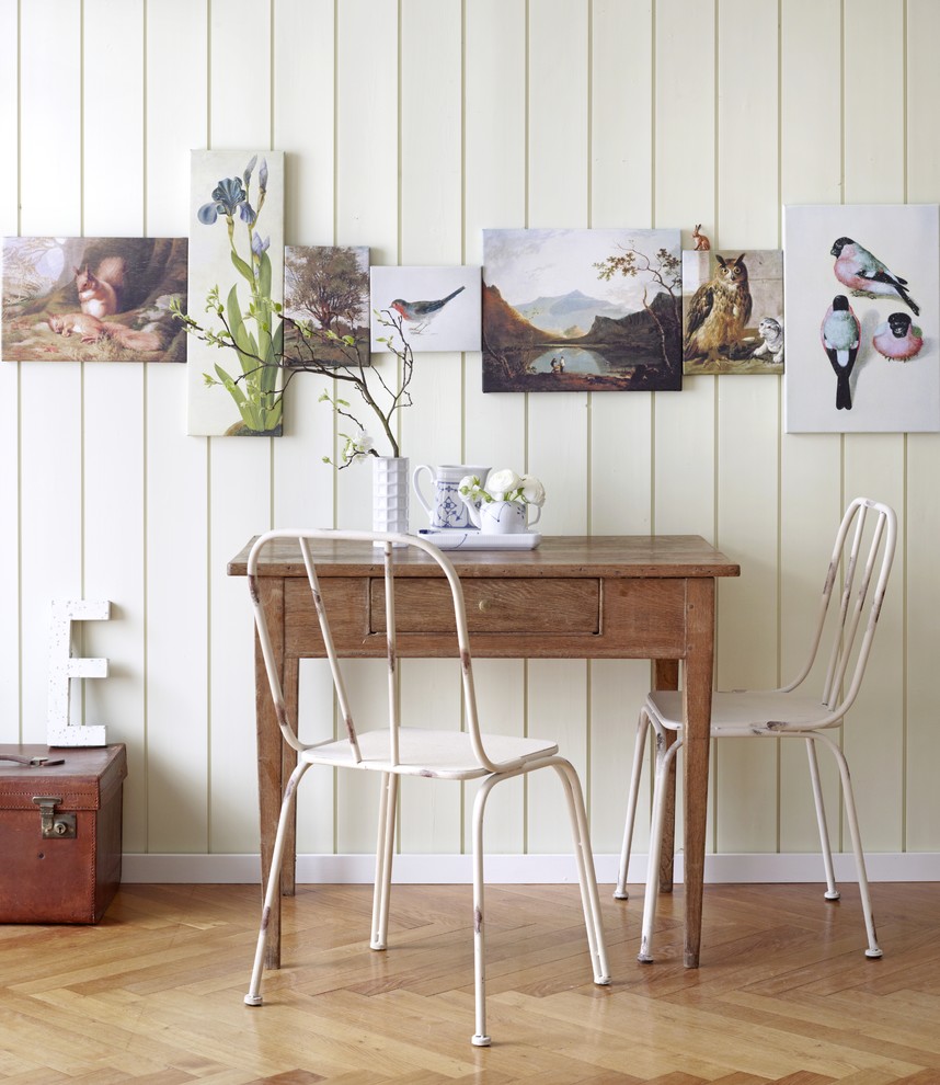 Tiny shabby chic dining room can be used in more ways than one