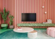 Combining-coral-with-sea-green-in-a-stunning-fashion-in-the-living-room-217x155