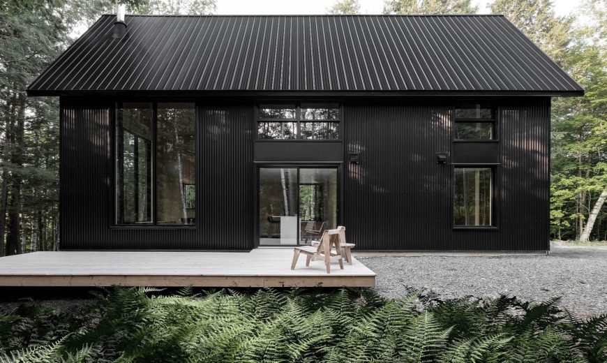 Inspired by Nature and Vernacular Design: Gorgeous Contemporary Canadian Chalet