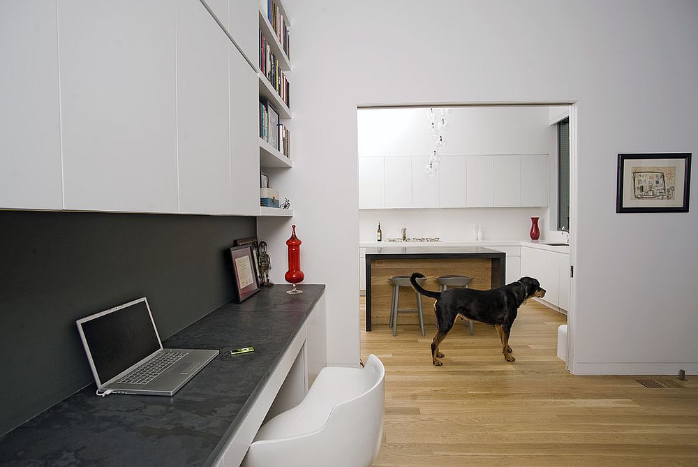 Shaping-the-office-in-the-modern-kitchen-with-a-simple-counter-and-chair-is-all-too-easy