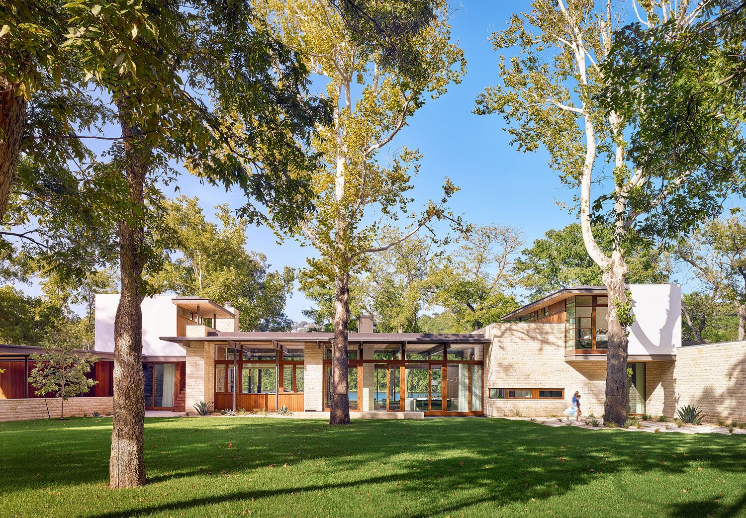 Breezy and modern design of the Lake Austin House