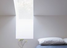 Clever-use-of-windows-brings-natural-light-into-the-minimal-bedroom-217x155