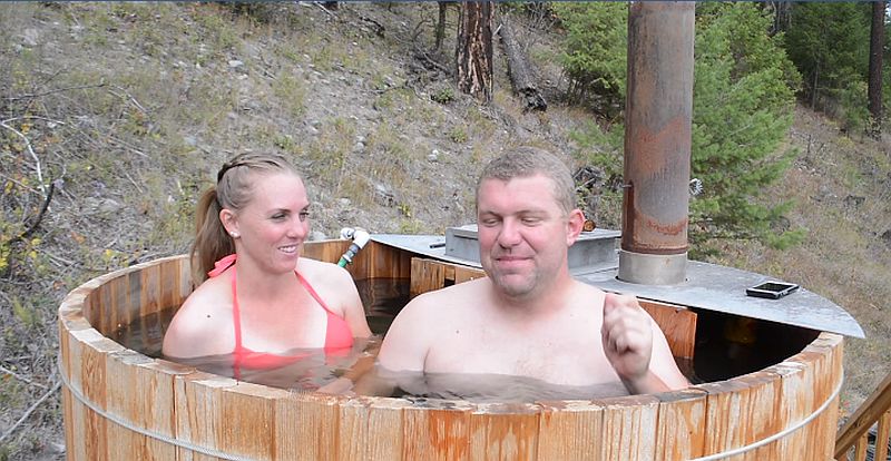 Cozy and efficient DIY hot tub from Pure Living for Life