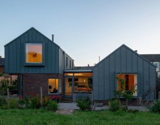 Low Carbon Footprint Countryside House Built at Just 3 Percent of Initial Budget