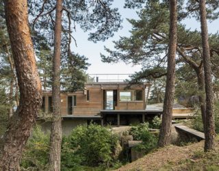 Cozy Modern Cottage on Norwegian Island Wraps You in Wood and Green