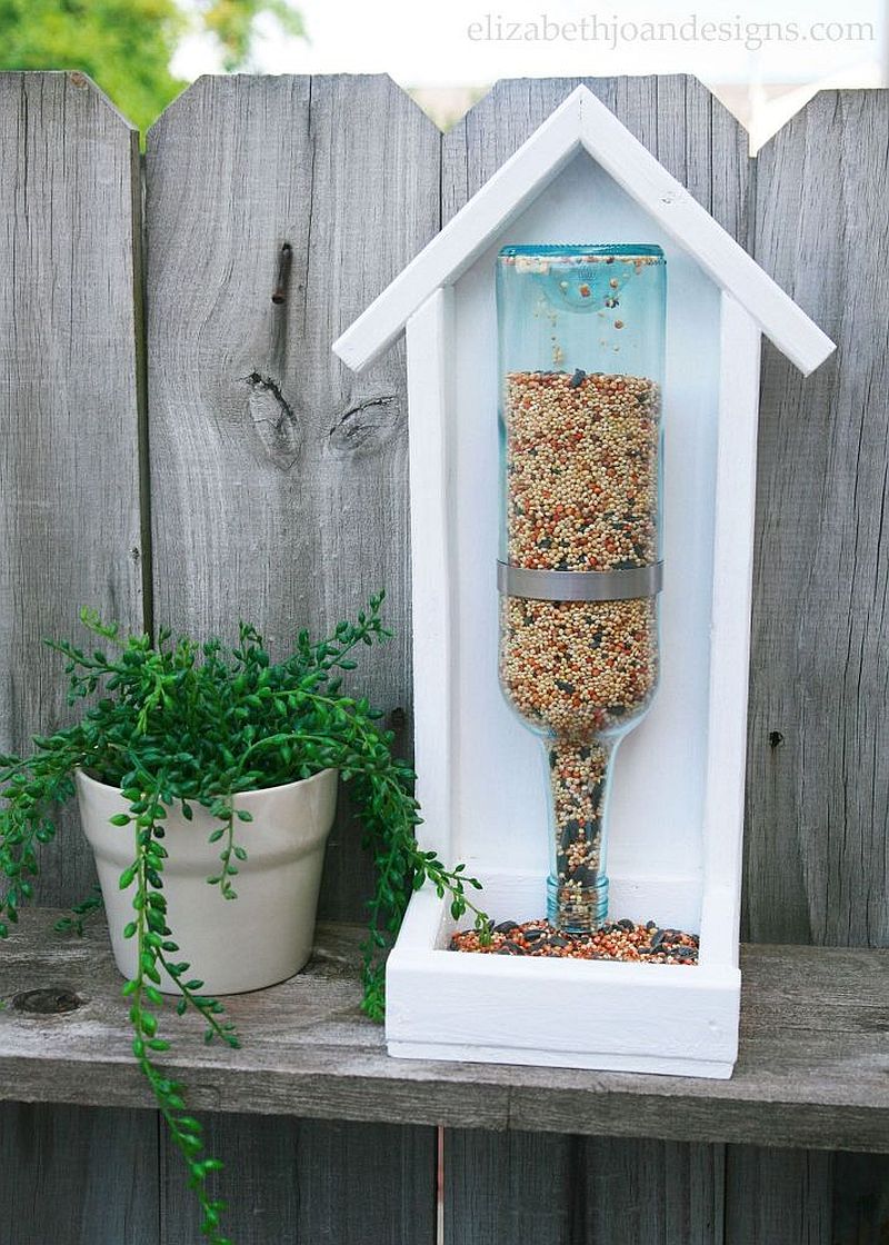 Simple and easy-to-craft wine bottle bird feeder DIY idea