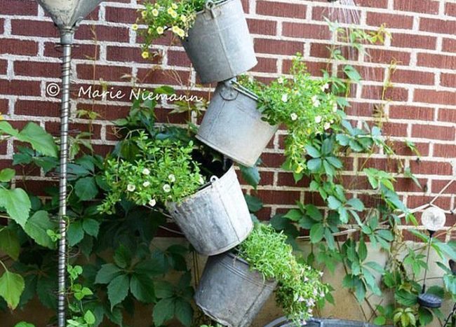 25 DIY Water Features for Your Garden