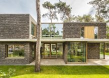 Beautiful-use-of-brick-and-glass-for-the-mdoern-Dutch-home-217x155