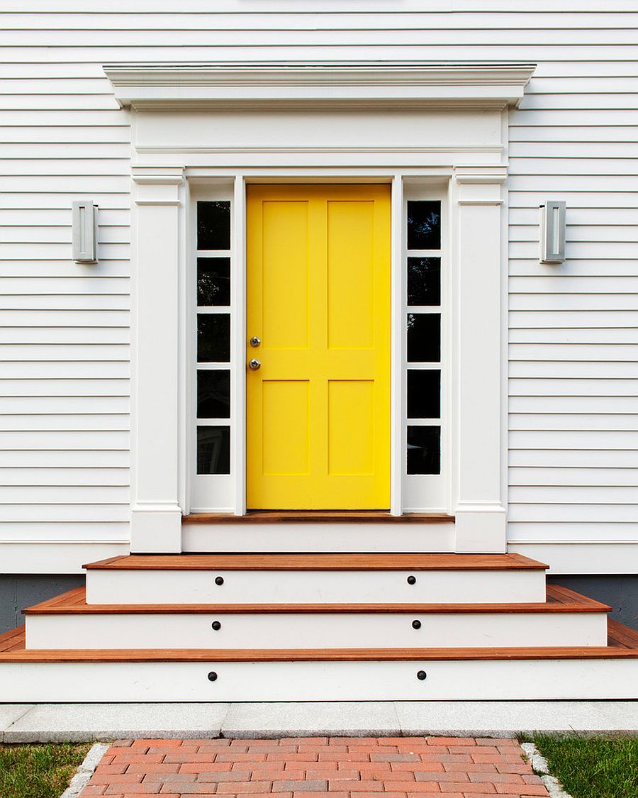 Bright-yellow-door-brings-sunny-brilliance-to-the-contemporary-entry