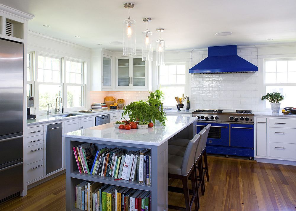 Colorful-appliances-and-range-bring-blue-to-this-kitchen