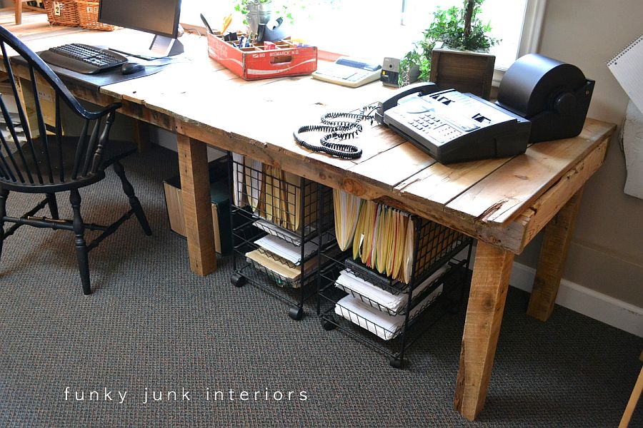 Custom-DIY-pallet-craft-table-is-super-affordable-to-create