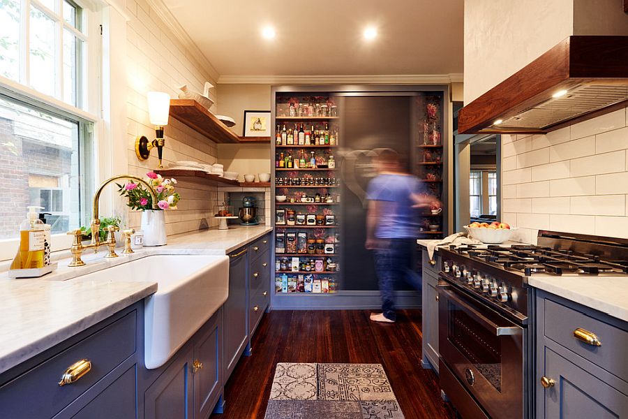 Fabulous-kitchen-in-blue-and-white-with-custom-storage-unit