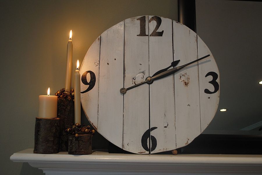 Large-DIY-wood-wall-clock-with-vintage-charm