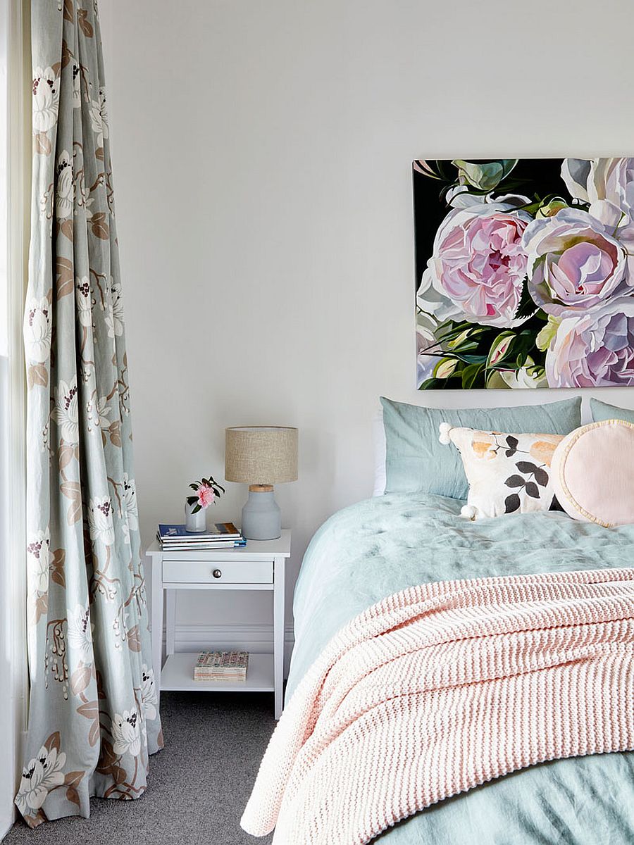 Master-bedroom-in-white-with-a-floral-touch