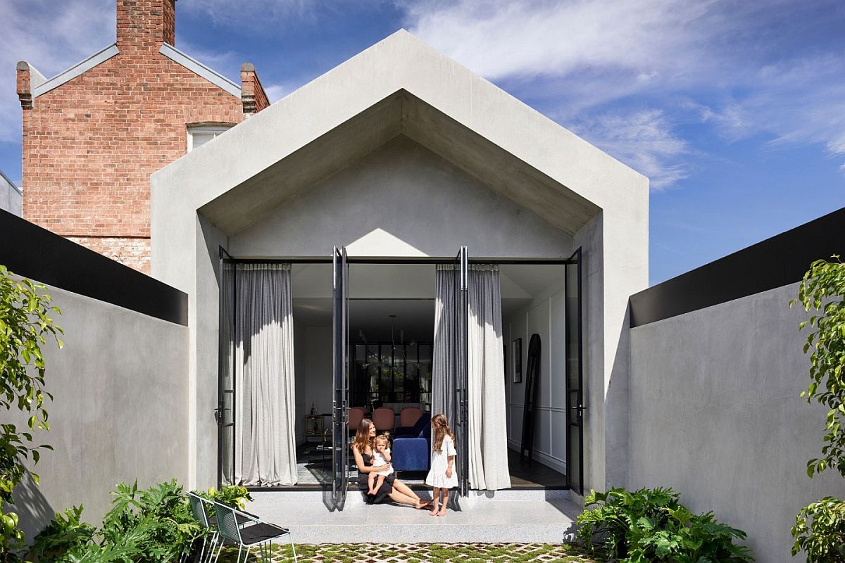 Rear-facade-of-Casa-Atrio-with-a-private-backyard