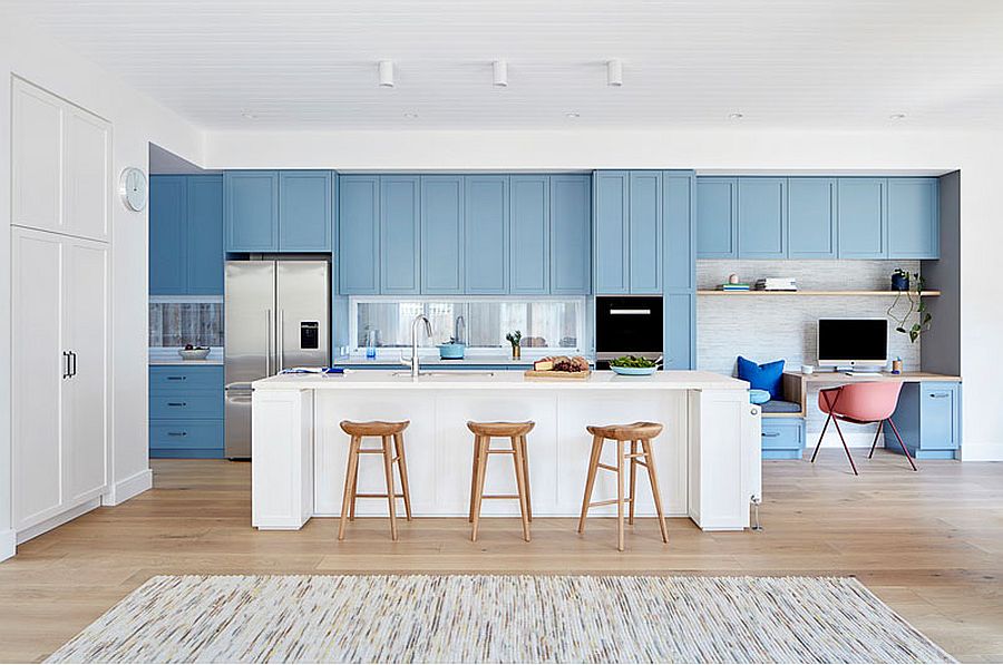 Right-balance-between-white-and-blue-in-the-kitchen