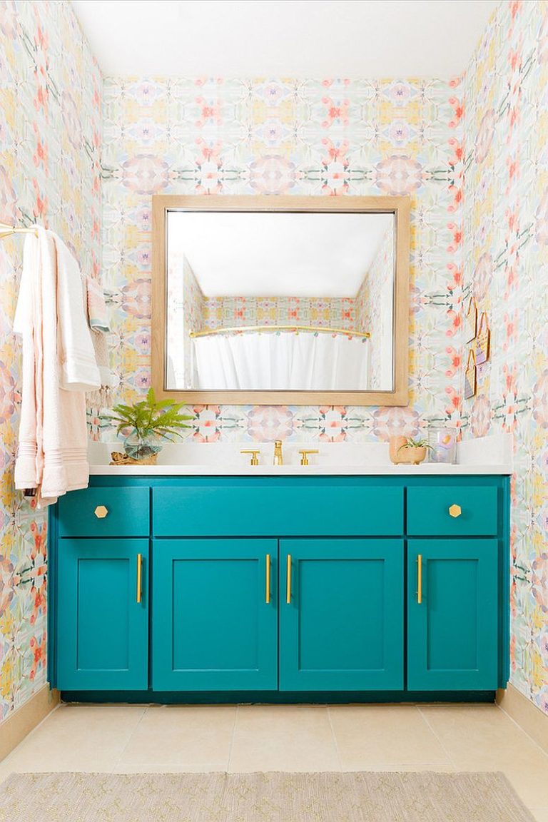 25 Cool Bathroom Color Trends for Summer and Beyond Decoist