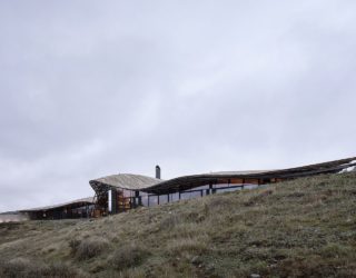 Lindis Lodge: Stunningly Sustainable Design Set Amidst NZ Southern Alps