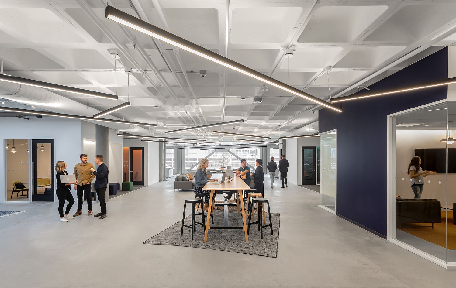 Minimal and uncomplicated aesthetics of the Patreon Office by Gensler