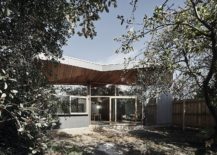 Trees-offer-shade-to-the-exterior-of-the-house-217x155