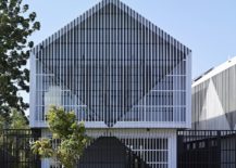 Batten-screened-façade-of-the-house-offers-the-right-amount-of-privacy-217x155
