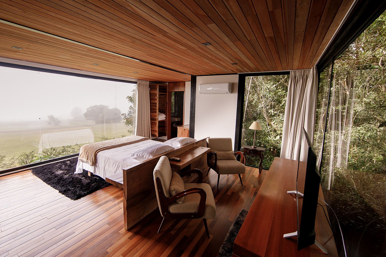 Cost-effective-and-eco-friendly-cabin-design-in-Brazil