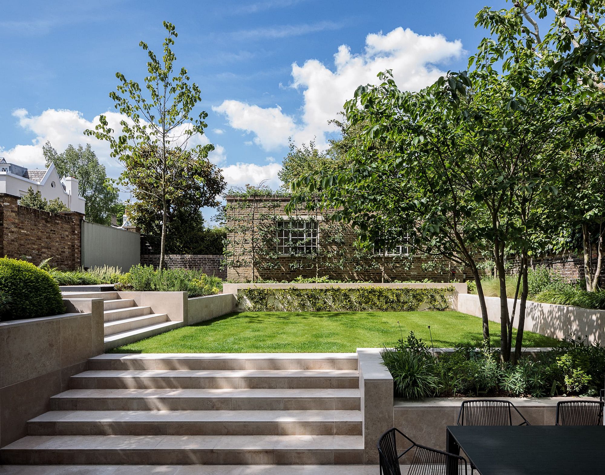 Garden area and exterior of the Carlton Hill Residence