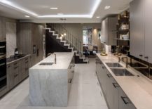 Lovely-lighting-foe-the-modern-kitchen-in-white-and-gray-217x155