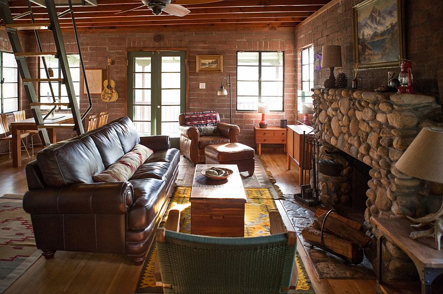 Making-most-of-the-limited-space-in-the-small-rustic-living-room