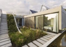 Multi-level-garden-across-the-house-adds-eco-friendly-appeal-to-the-setting-217x155