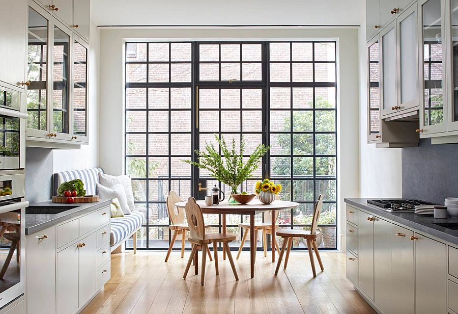 Combing-the-kitchen-and-the-dining-room-in-cool-fashion