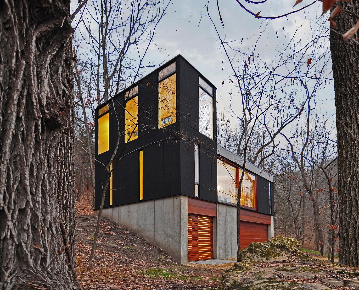 Stacked Cabin: Re-Imagining the Classic Cabin Vertically with Modern Refinement