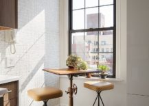 Turning-the-corner-of-the-small-New-York-kitchen-into-a-lovely-breakfast-zone-217x155