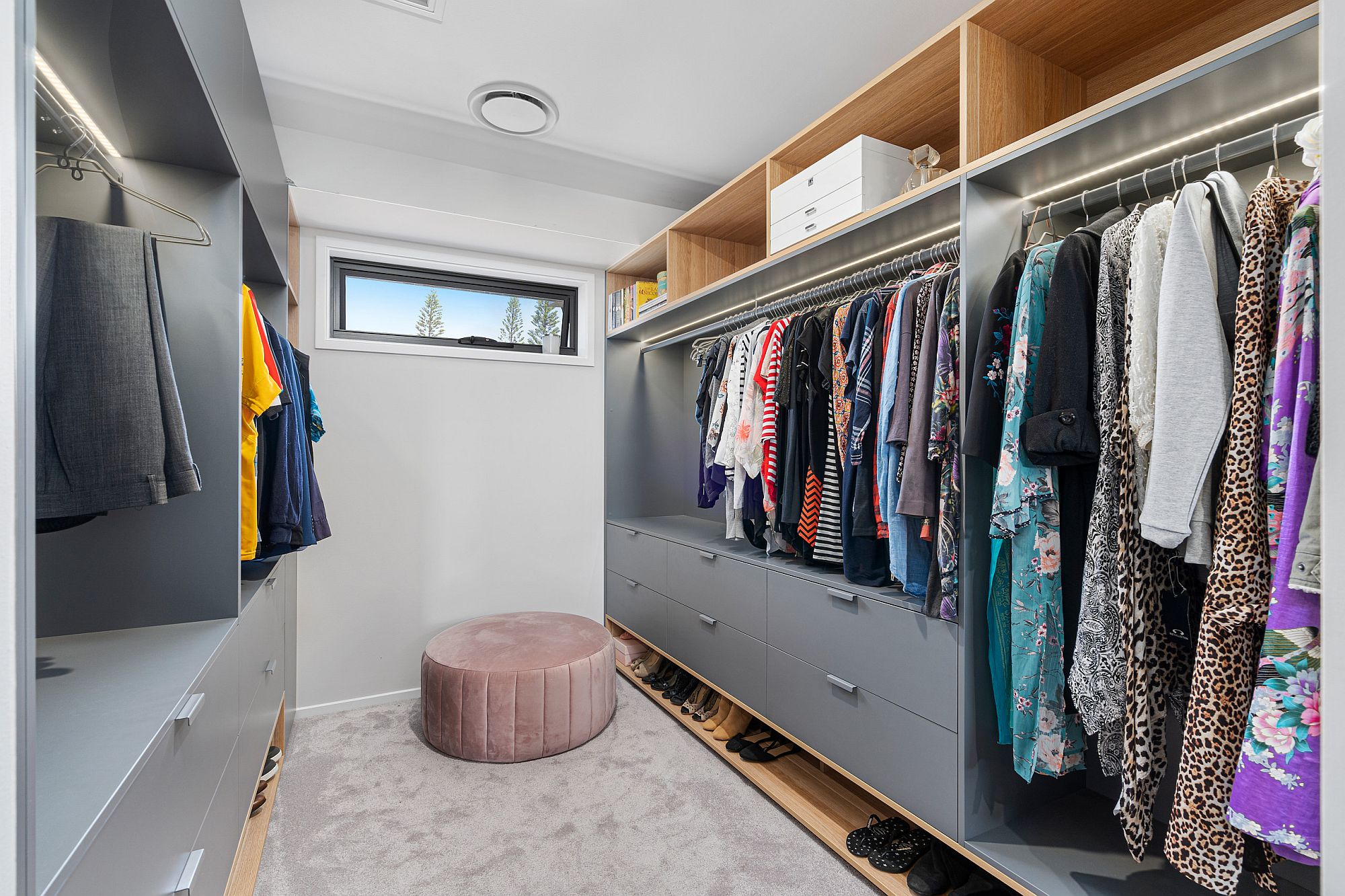 Bluish-gray-and-wood-used-in-the-small-and-spacious-closet