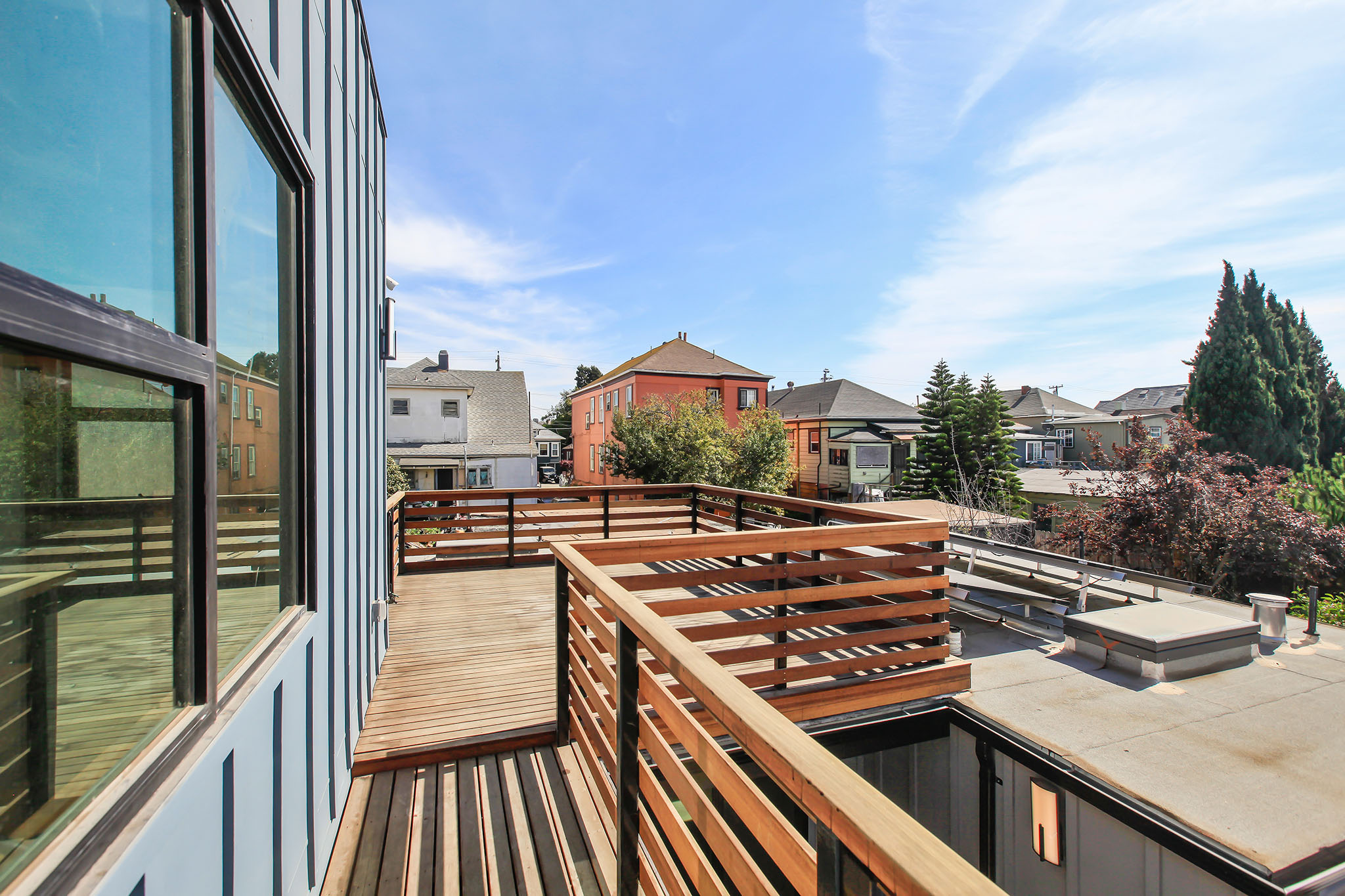 Magnolia-Firehouse-In-Oakland-California-Patio-View-1