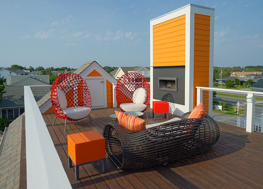 Modern beach style deck with dashing pops of orange