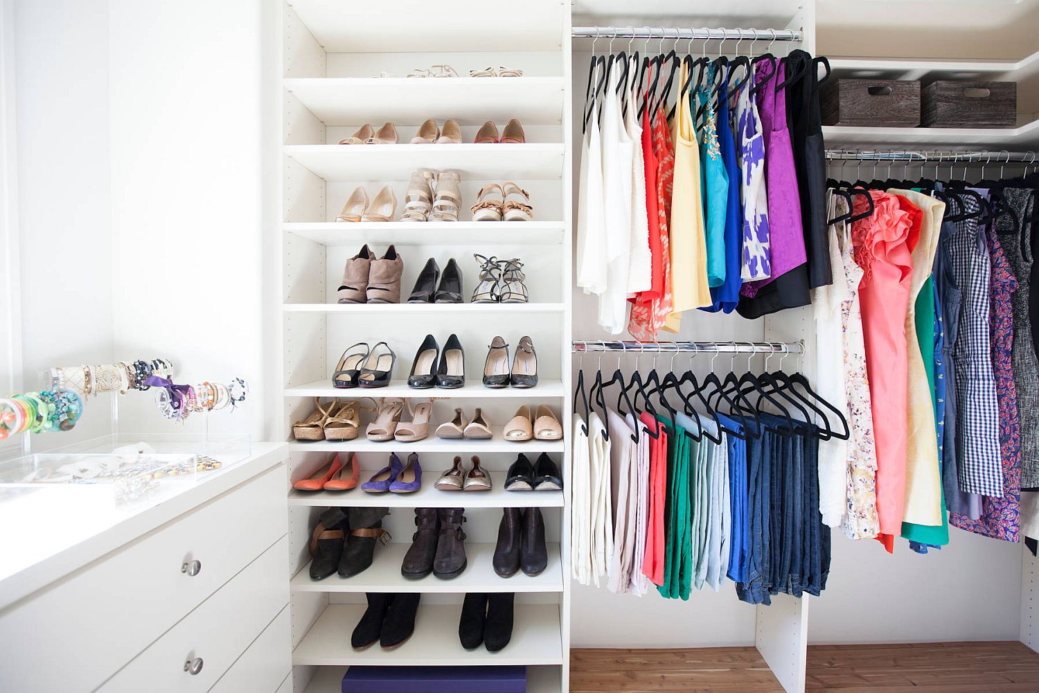 More-extensive-closet-where-you-can-find-space-for-your-entire-wardrobe